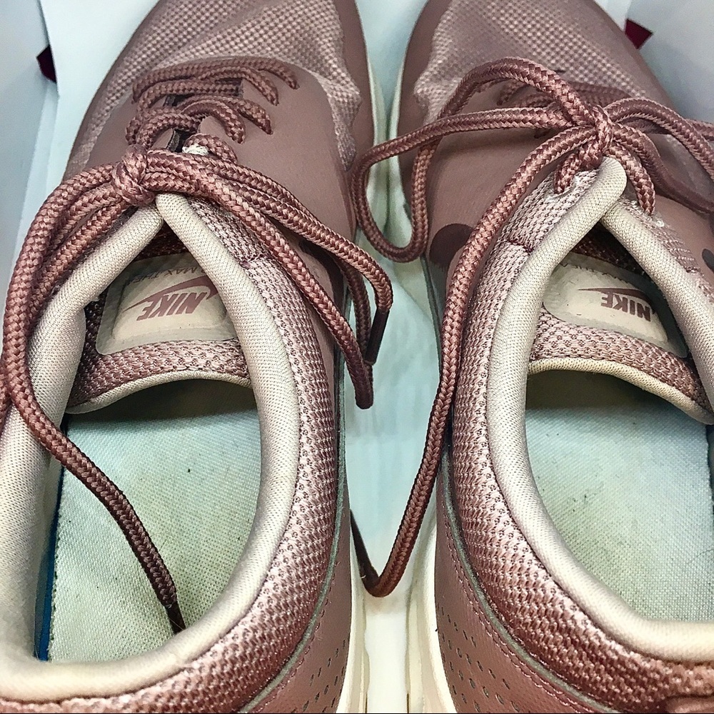 •🅢🅞🅛🅓• NIKE mauve sneakers - Picture 8 of 9